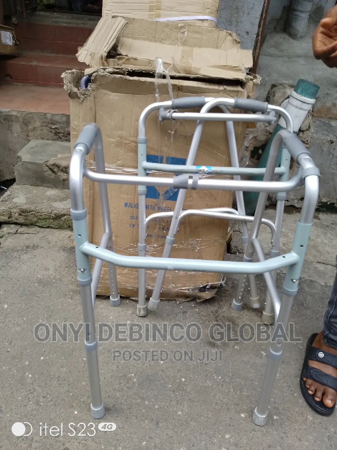 Balanced Walking Aid Frame, Foldable With Wheels