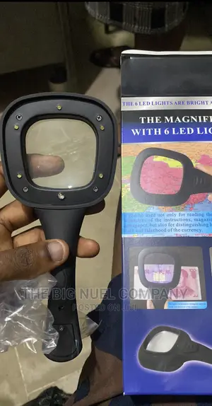 Quality Magnifier Glass With 6 Led Lights