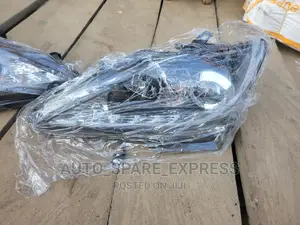 Headlights Is250 2010