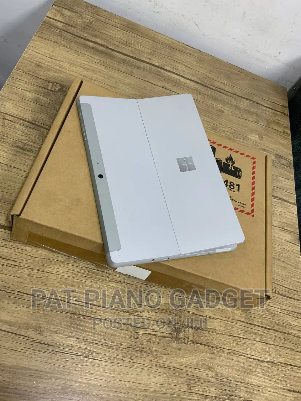 Laptop Microsoft Surface Go 3 8GB Intel Core I3 SSD 128GB