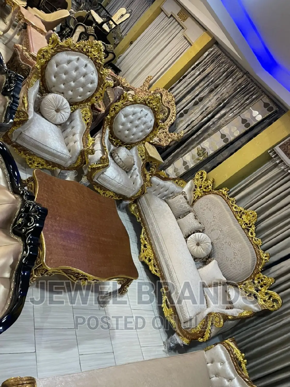 Royal Sofa 7 Seater