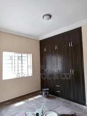 3bdrm Block of Flats in Wuye for rent
