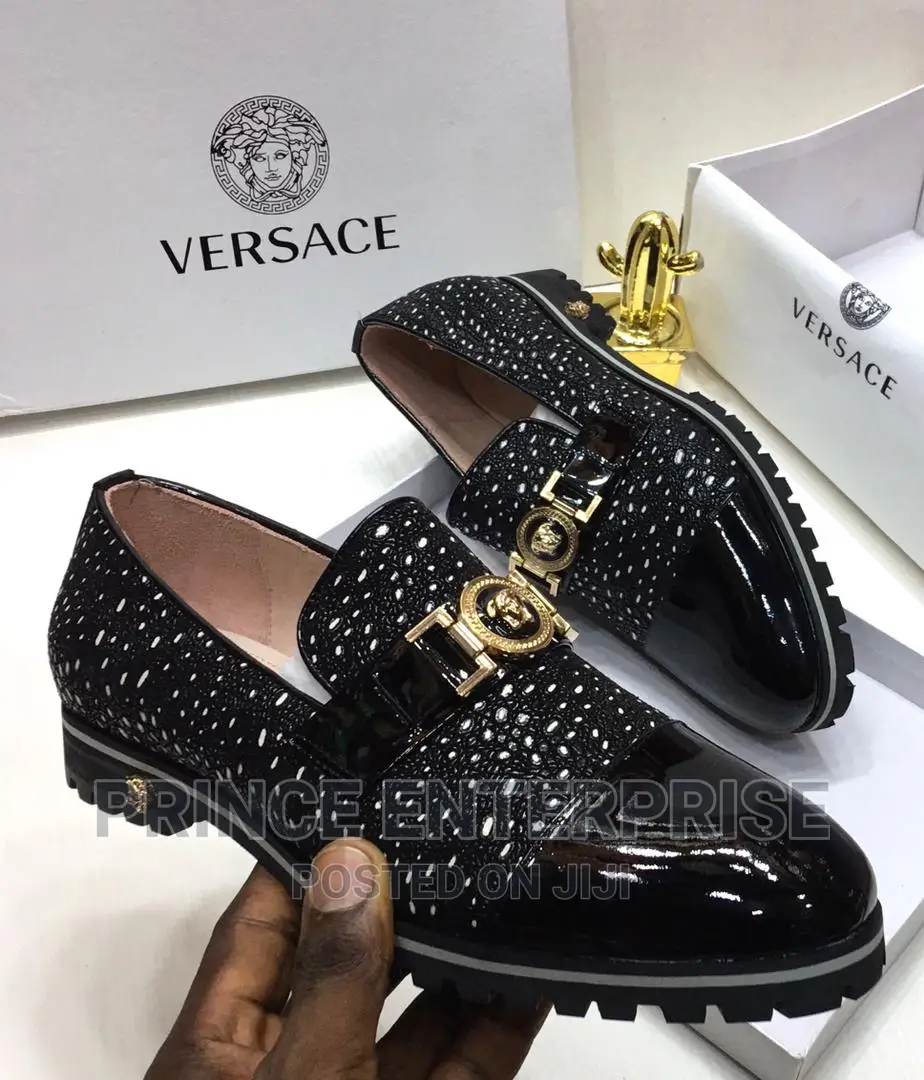 VERSACE Shoe