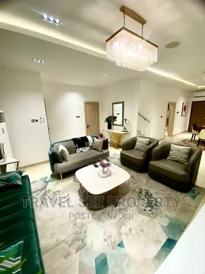 Furnished 3bdrm Duplex in Milverton Roads for rent