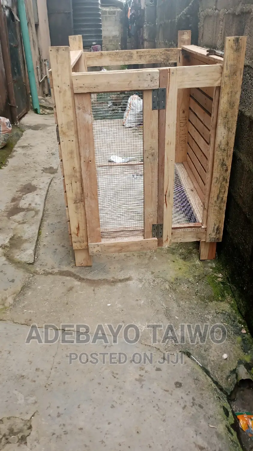 Pallet Wooding Cage for Dogs