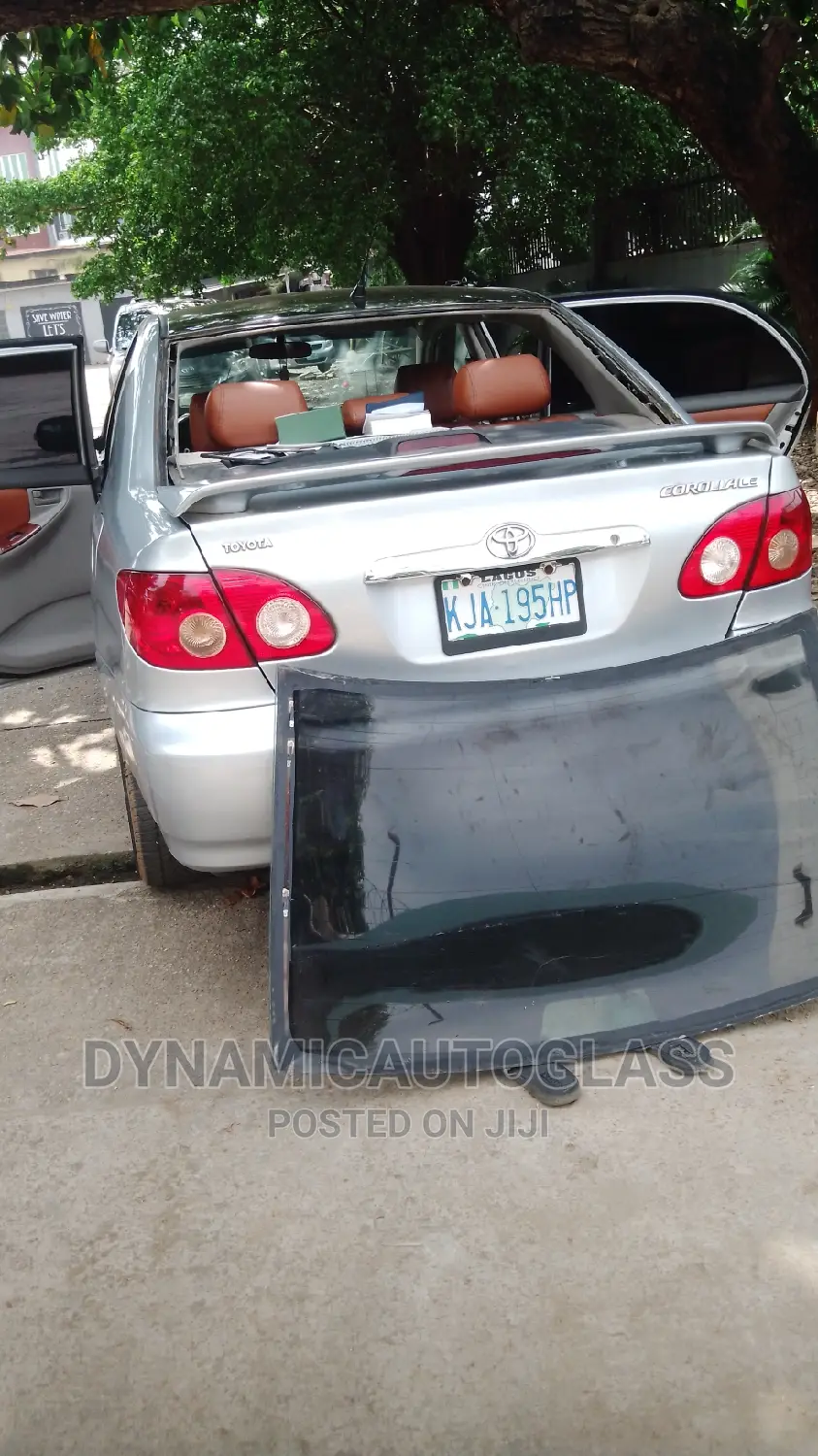 Corolla 2005 Back Windscreen