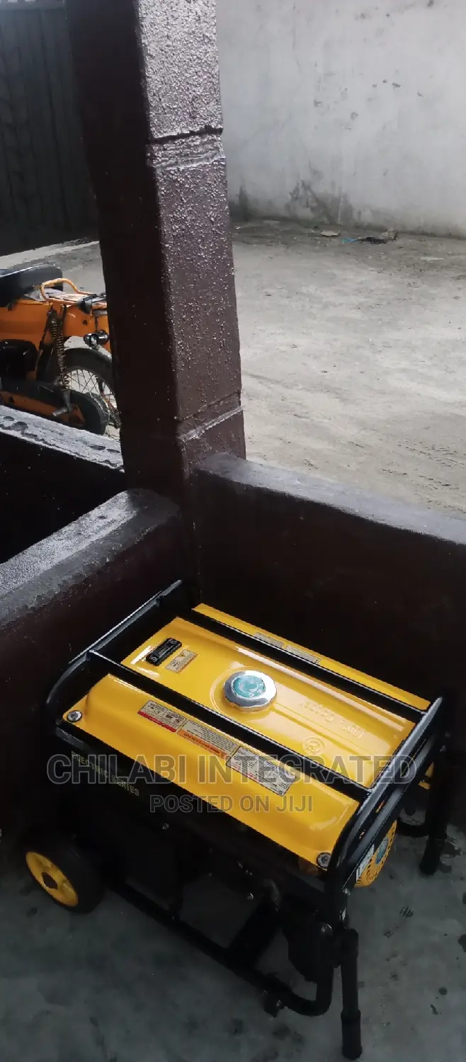 Few Months Old 3.75KVA THERMOCOOL 3500ES Kickstart Generator