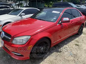 Mercedes-Benz C300 2010 Red