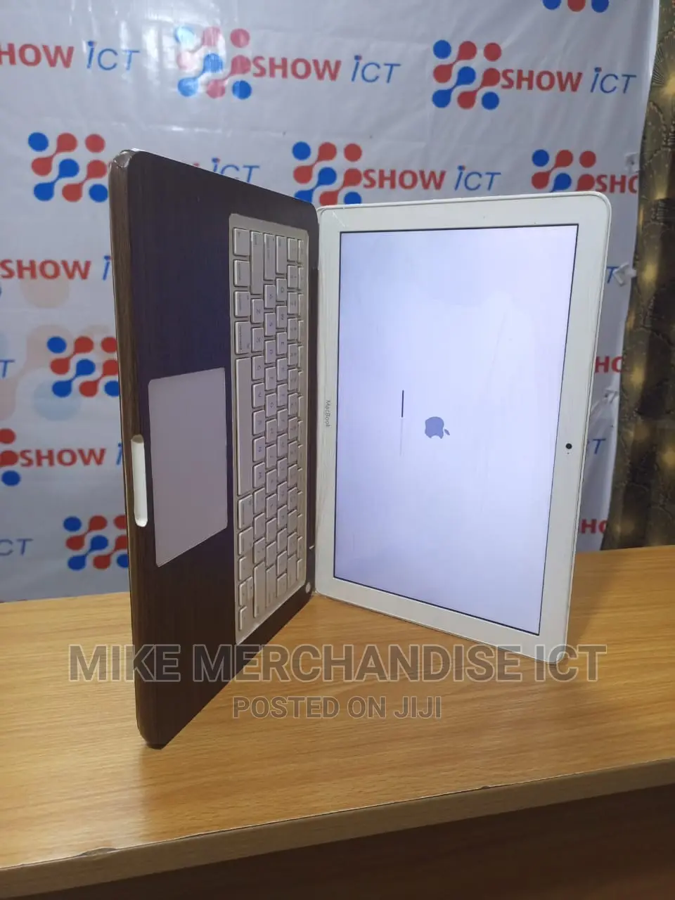 Laptop Apple MacBook 4GB Intel Core 2 Quad HDD 500GB