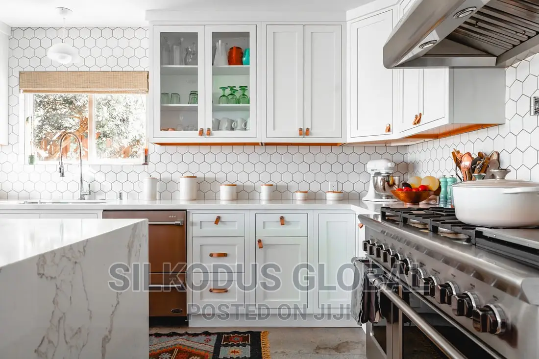 Kitchen Cabinet and Walldrop
