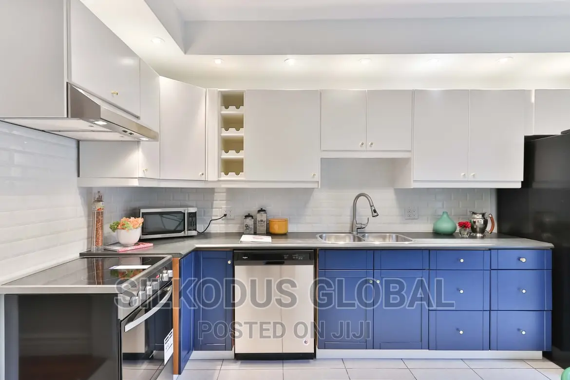 Kitchen Cabinet and Walldrop