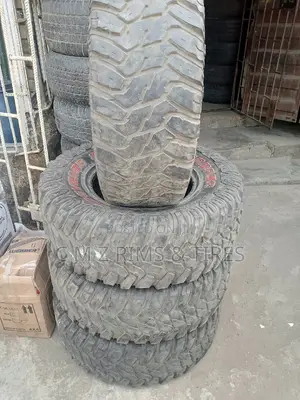33*12.50R20 Tokunbo Tires