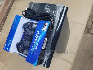 Playstation 3 Super Slim Plus 10 Games Including Pes24