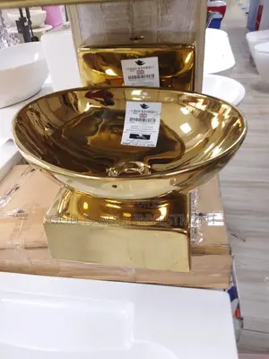Rockford England Gold Dinning Basin