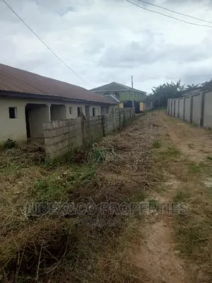 1bdrm Block of Flats in Ilupeju Iyana Iyesi, Ado-Odo/Ota for sale