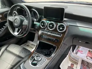 Mercedes-Benz GLC-Class 2017 Black