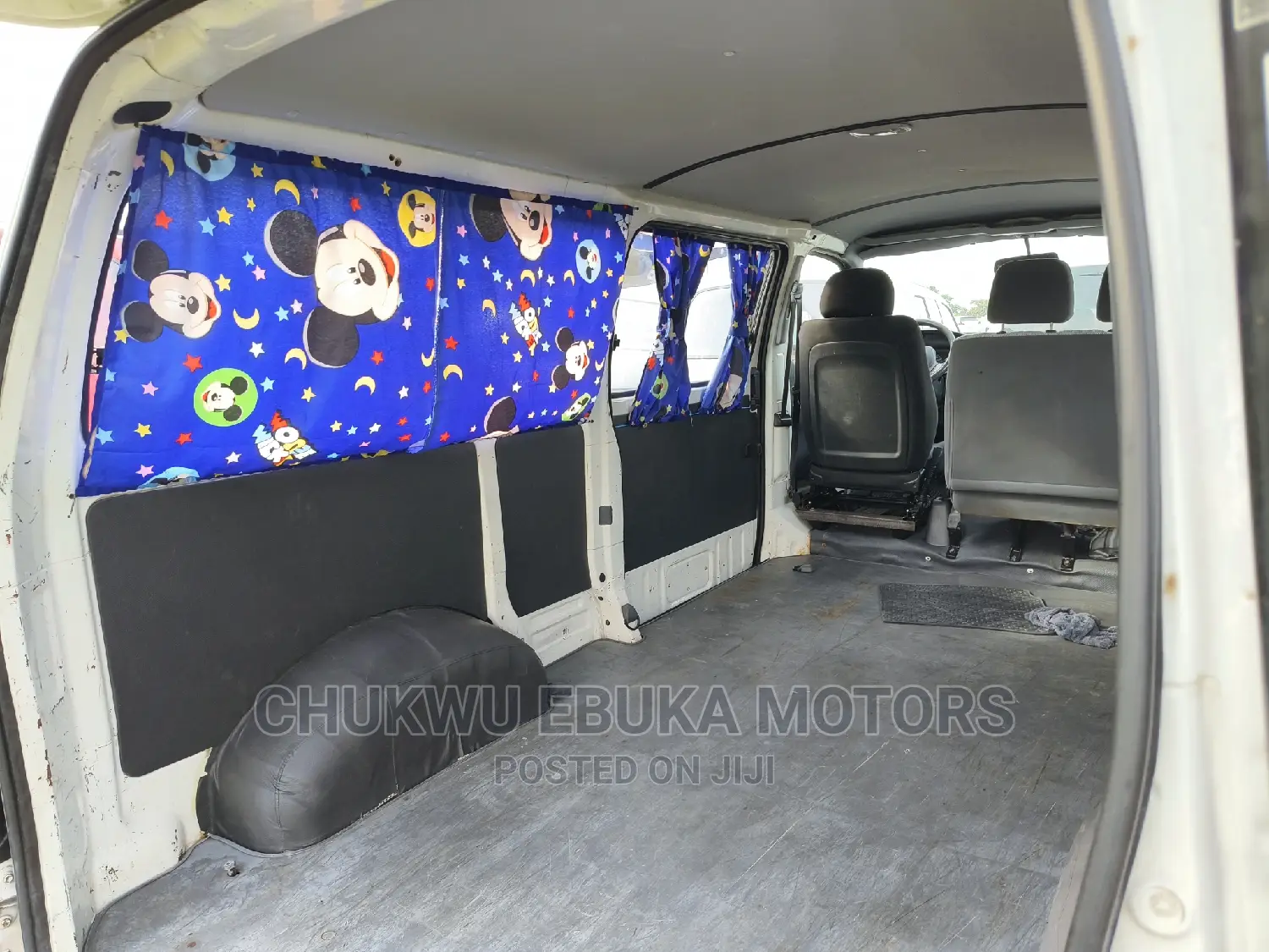 Toyota HiAce 2005 White
