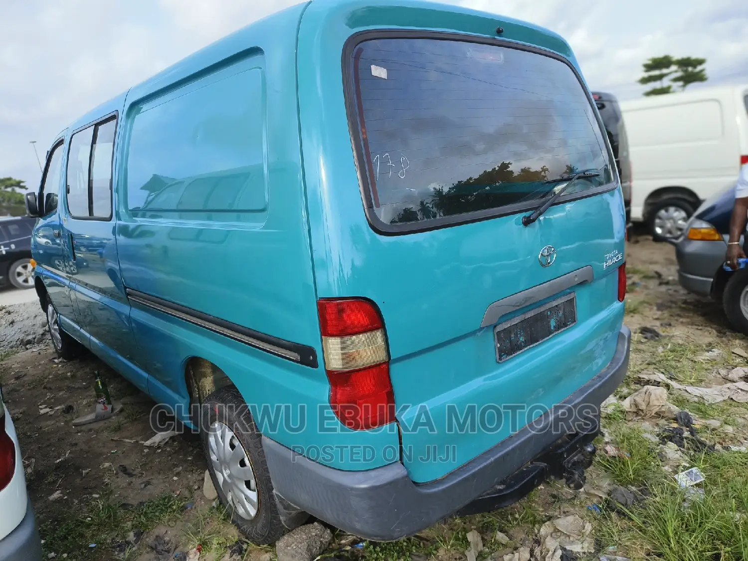 Toyota HiAce 2005 Blue