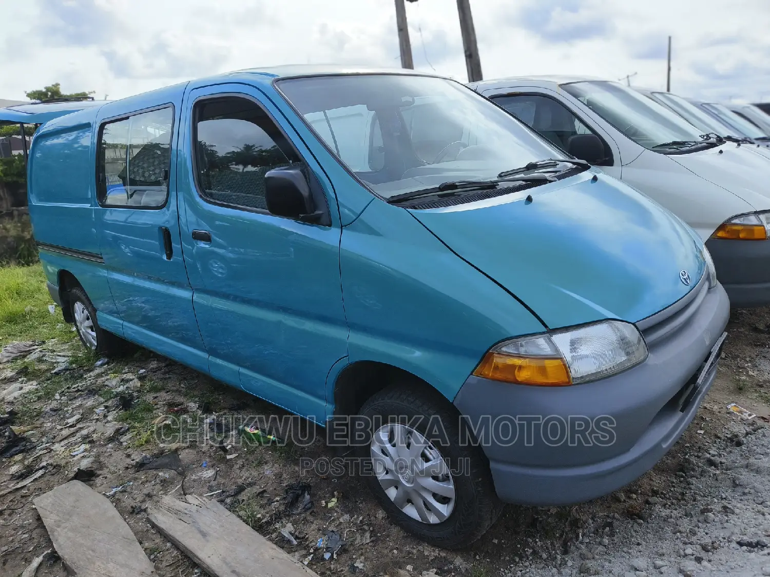 Toyota HiAce 2005 Blue