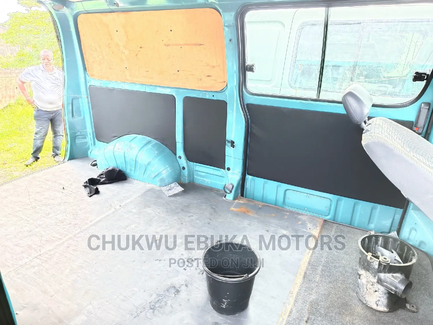 Toyota HiAce 2005 Blue