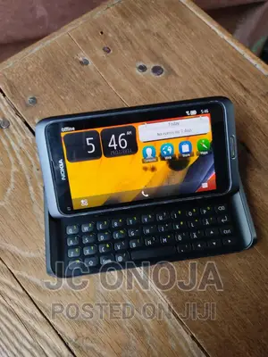 Nokia E7 16 GB Black