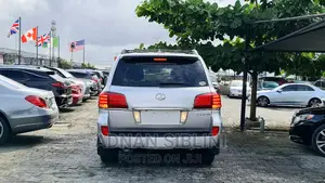 Lexus LX 570 2011 Silver