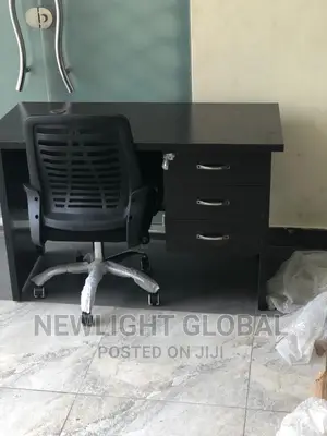 Office Victory Chair and Table