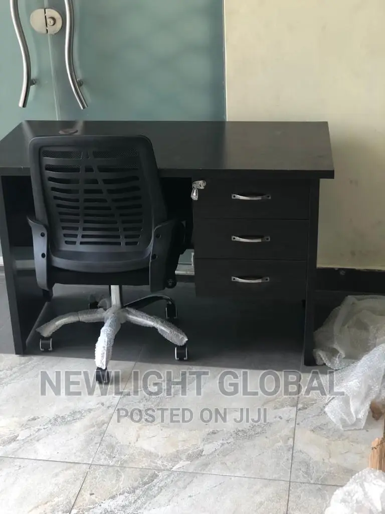 Office Victory Chair and Table