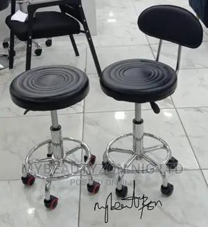 Manicurist Stool With Wheels
