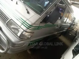 Mitsubishi L300 2005 Grey