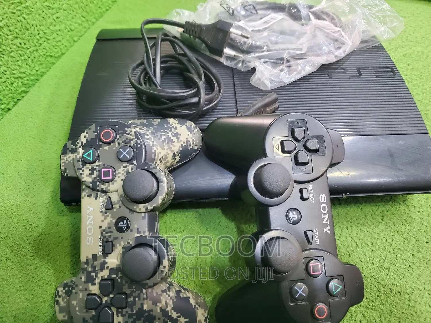 Sony [ Ps3 ] With 2 Pads + 20 Games