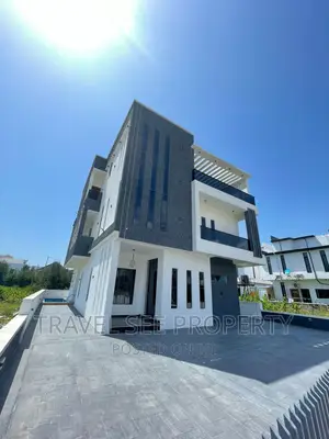 Furnished 5bdrm Duplex in Lekki County Estate for sale