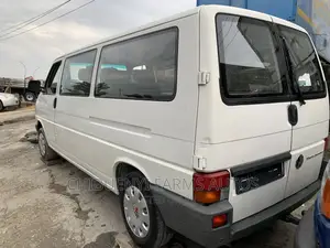 Volkswagen Transporter 2004 White