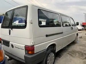 Volkswagen Transporter 2004 White