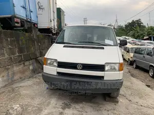 Volkswagen Transporter 2004 White
