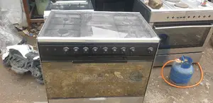 Gas Cooker 6 Burner Oven and Grills