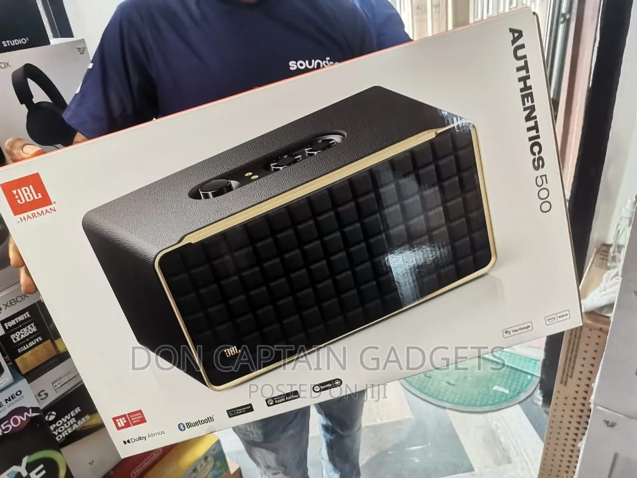 JBL Authentics 500
