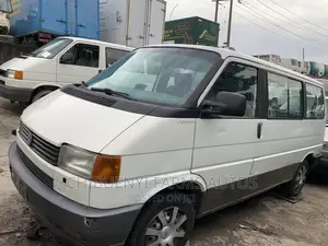 Volkswagen Transporter 2003 White
