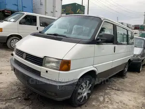 Volkswagen Transporter 2003 White
