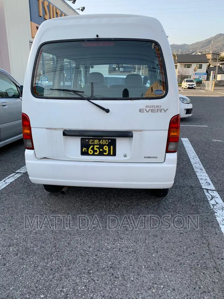 Suzuki Every 2010 White