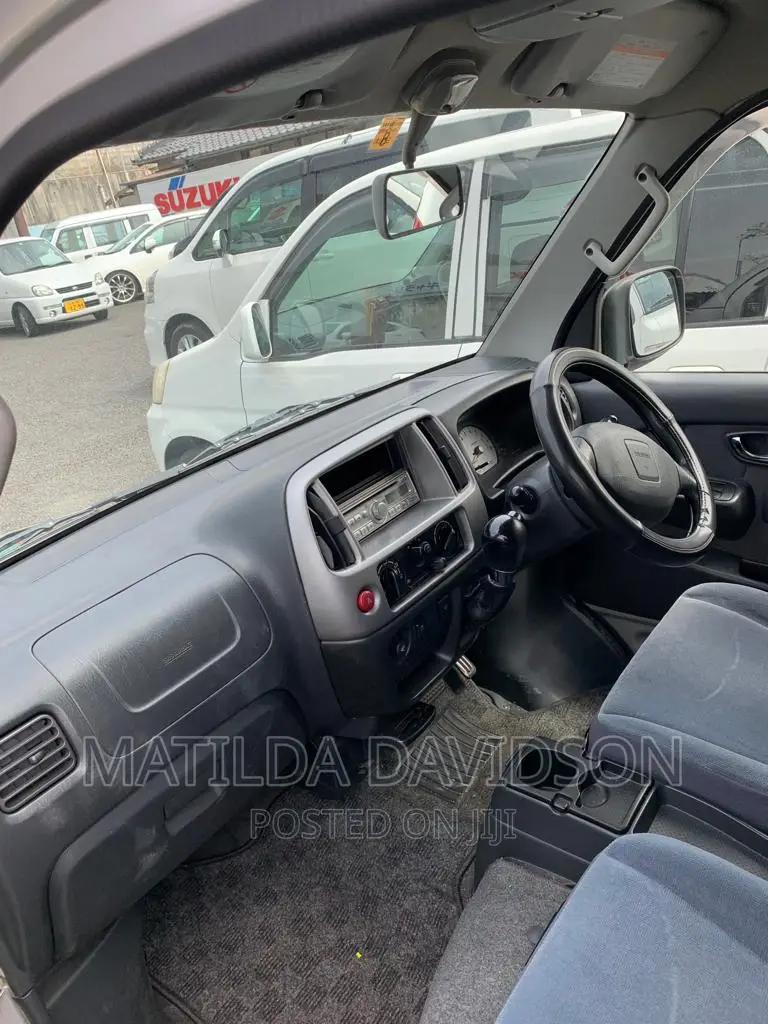 Suzuki Every 2010 White