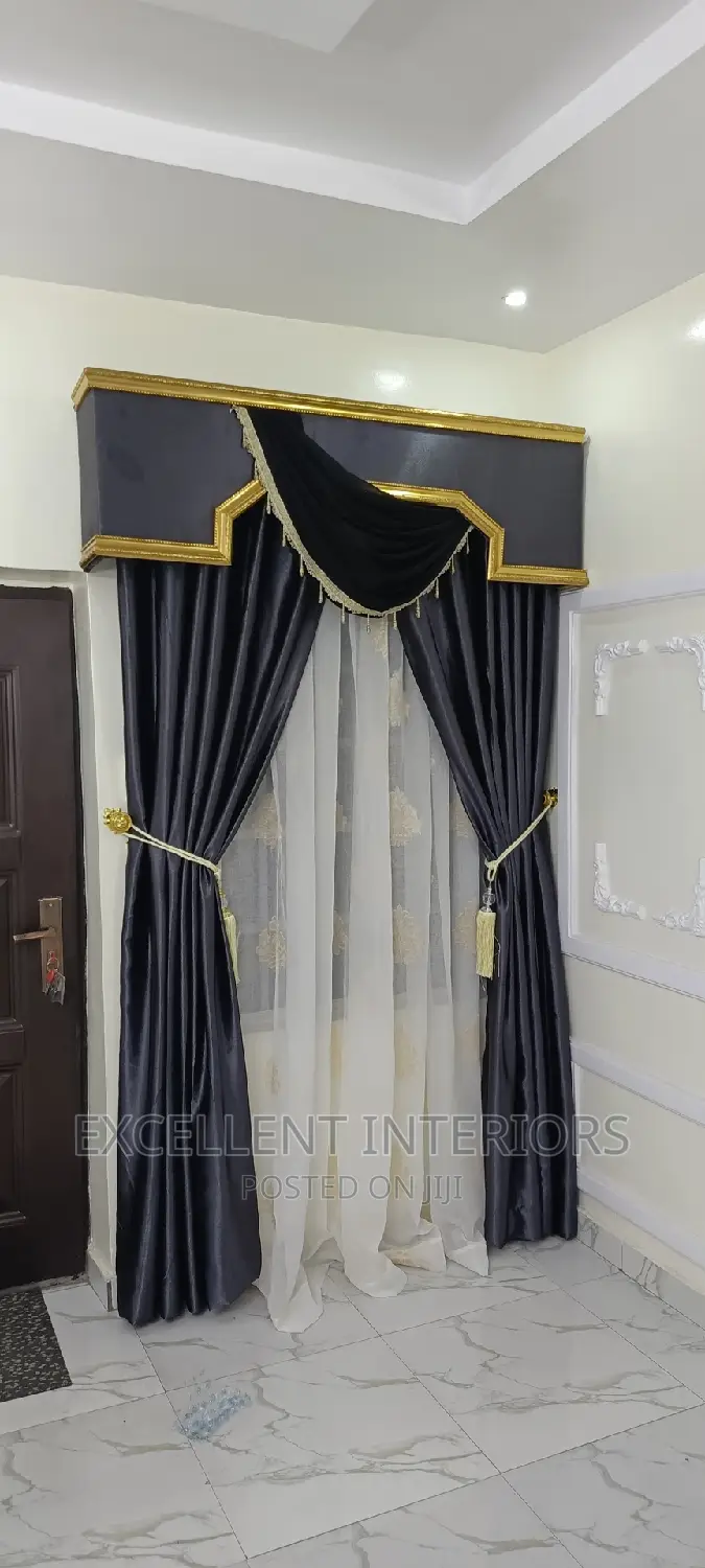 Quality Royal Board Curtain