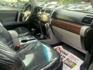 Toyota 4-Runner 2015 Black