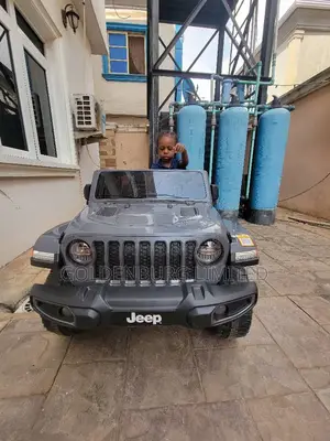 Jeep Wrangler Rubicon Ride on Car for Kids