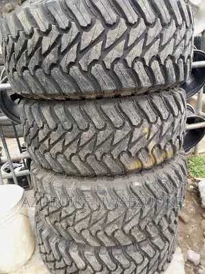 33×12.50R 22 Toyota Tundra/ Land Cruiser