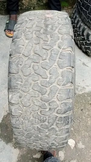 LT 265/60 R18 Tokunbo Tires