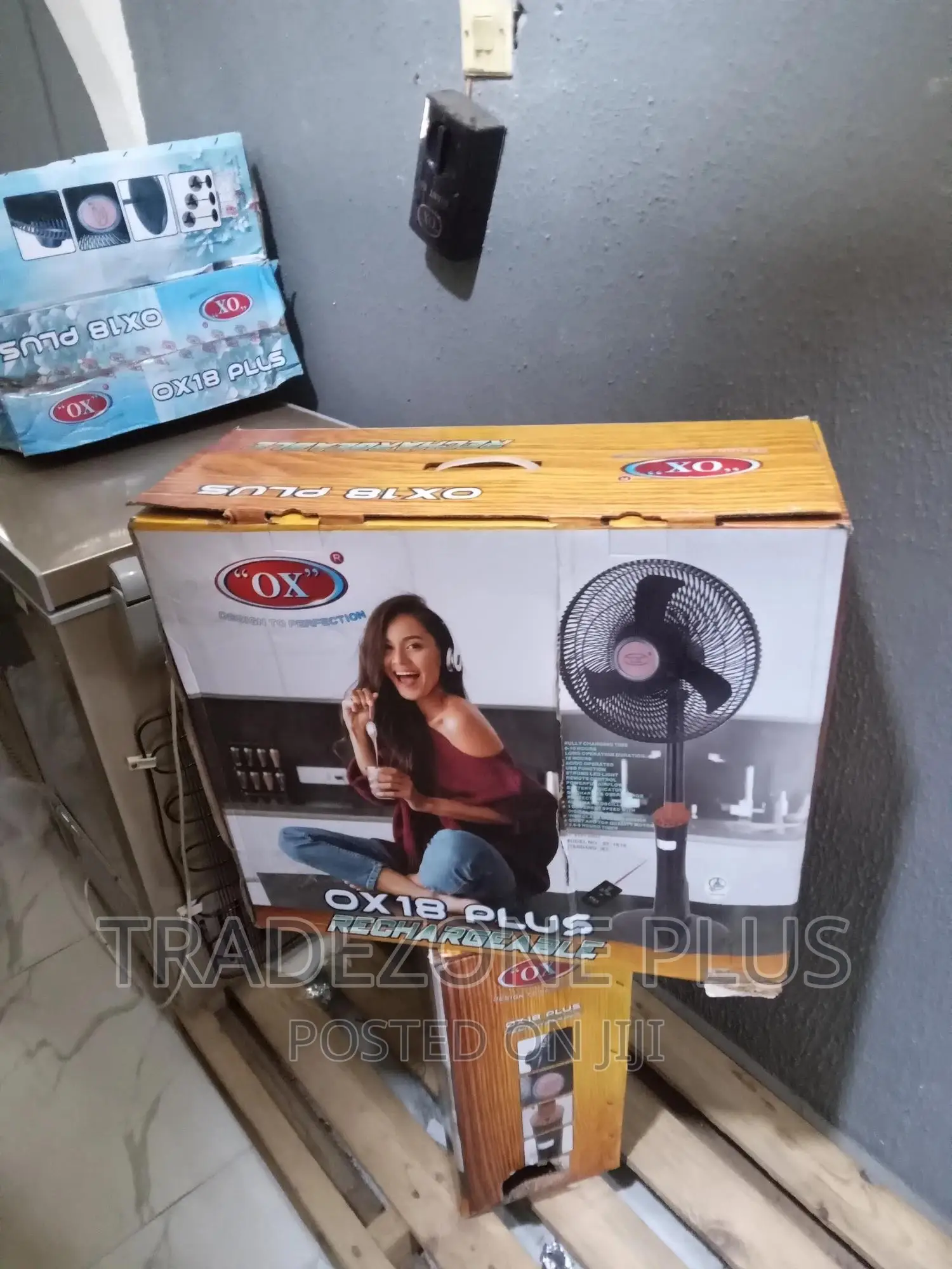 Affordable 18'' OX Standing Fan With Remote-Sf-1618
