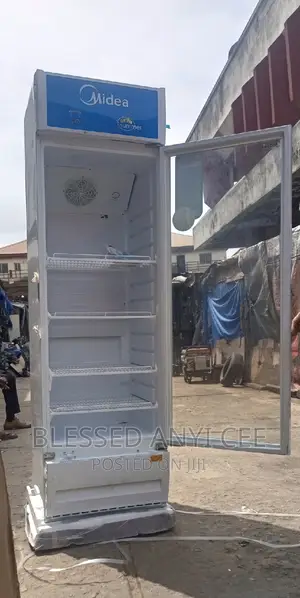 Midea 390liter Showcase Standing Fridge Faster Cooling