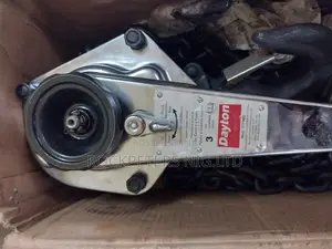 DAYTON 3 Ton Lever Chain Hoist: Hook Mounted
