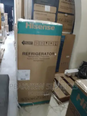 New in Hisense Top Freezer Double Door Ref172dr